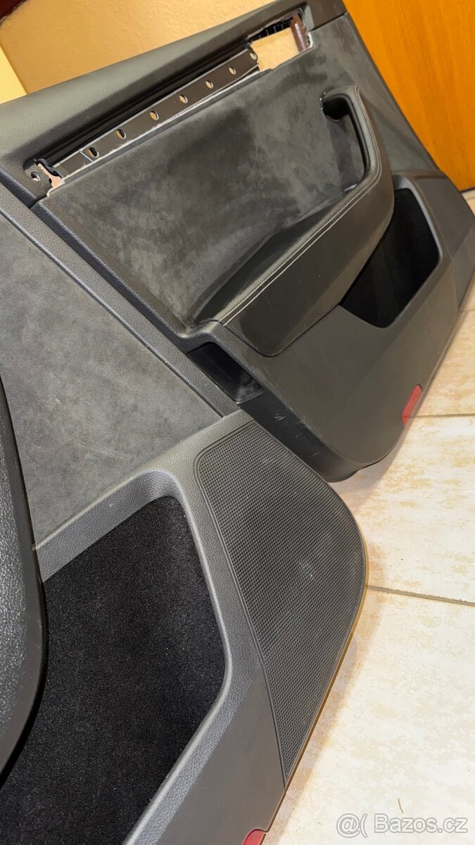 Superb 3 Obložení dveří alcantara - 9