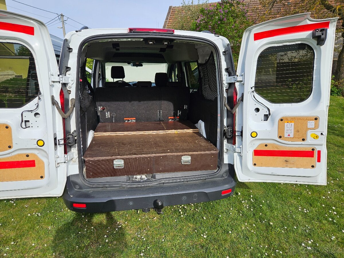 Prodám Ford transit connect combivan - 9