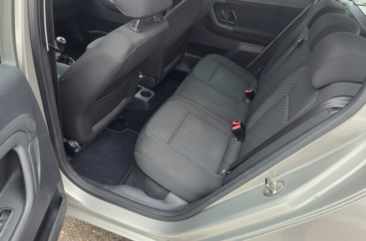 Škoda Fabia II 1.2TSi Combi Nová STK - 9