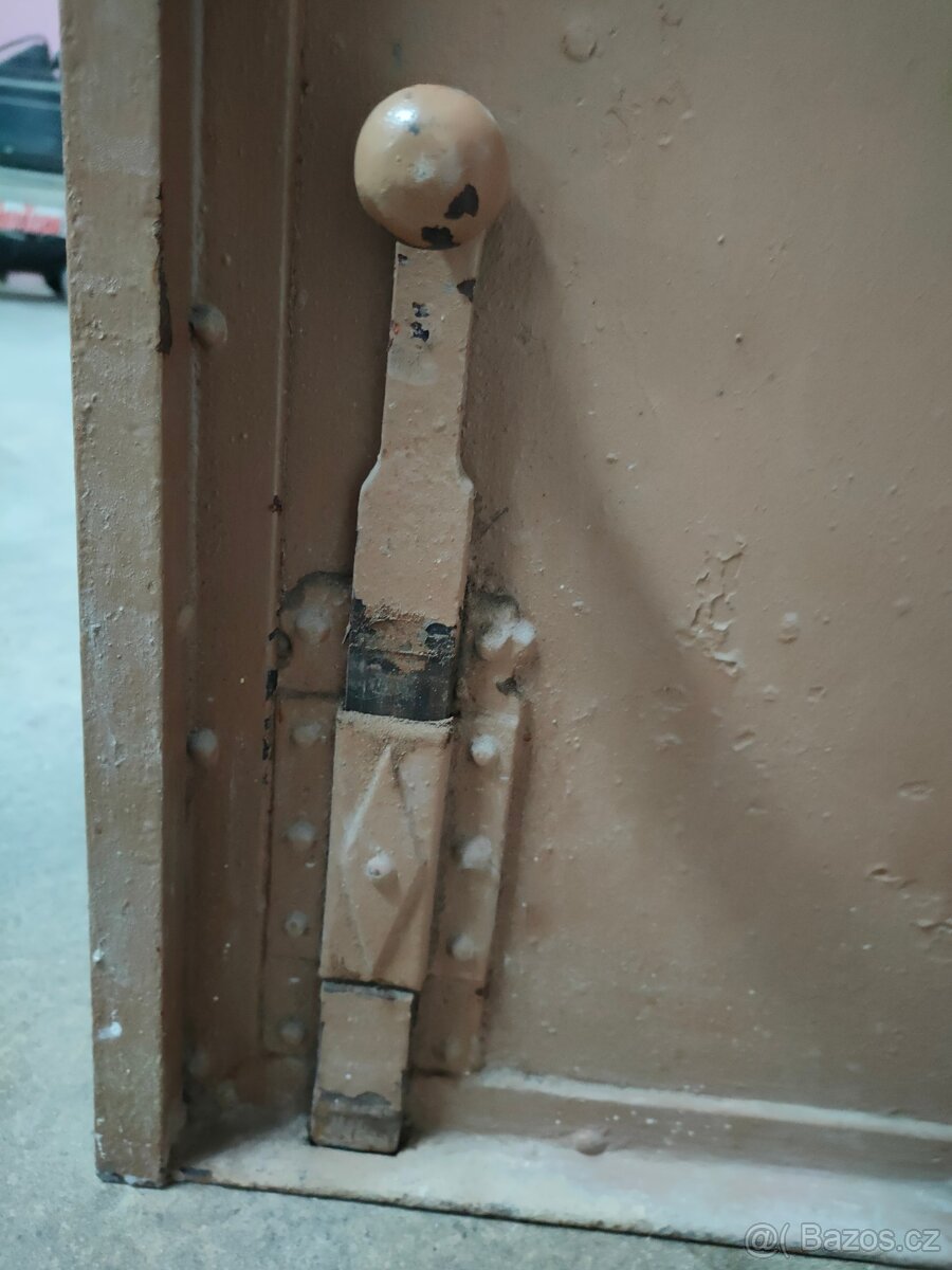 DVEŘE HISTORICKÉ - 9