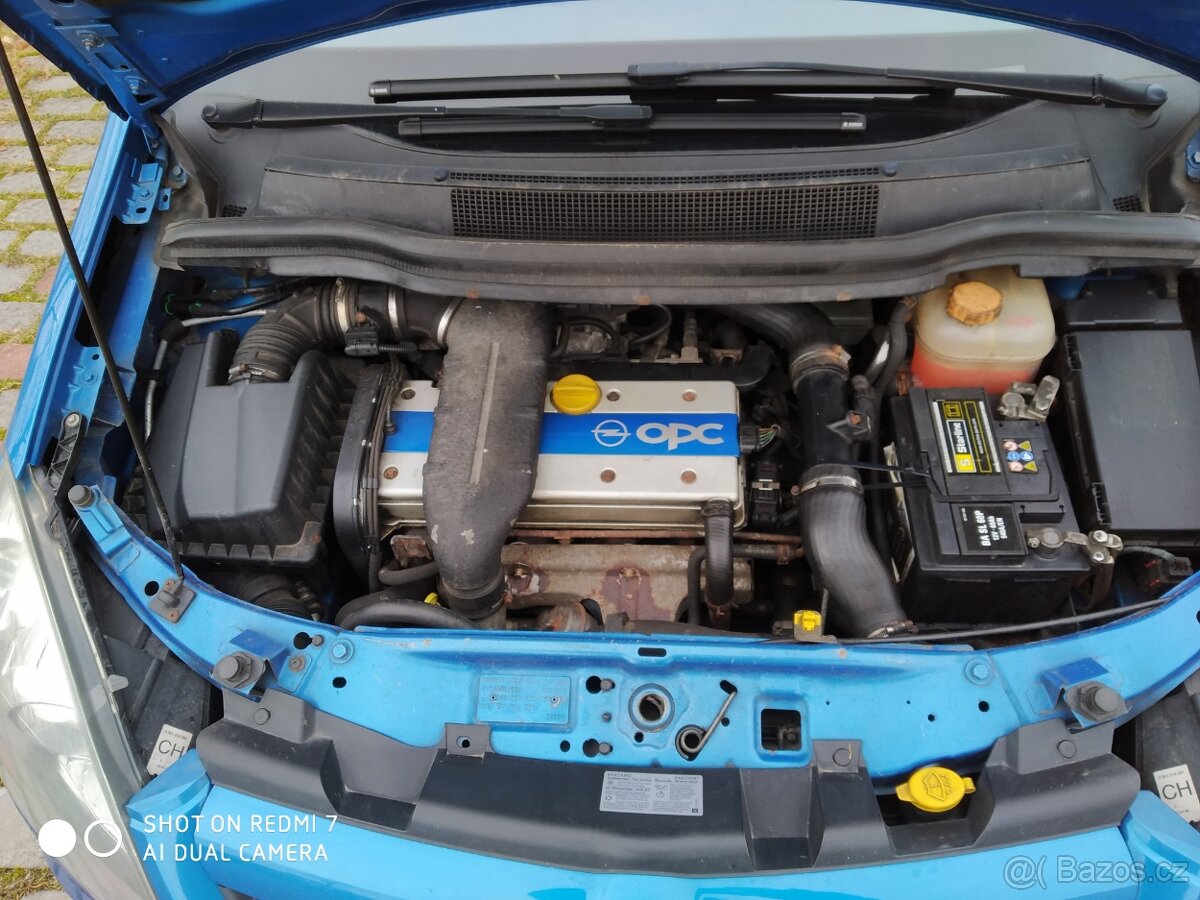 Opel Zafira b OPC - 9