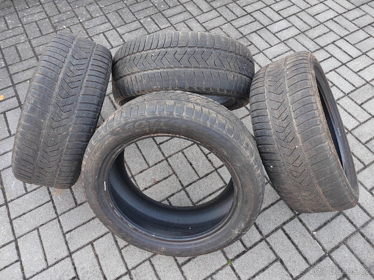 Zimni pneu Pirelli Sottozro 245/45/18 - 9