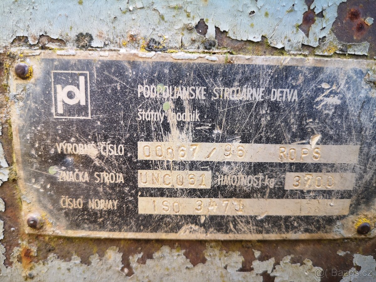 Smykový nakladač Detvan - UNC 061 - 9