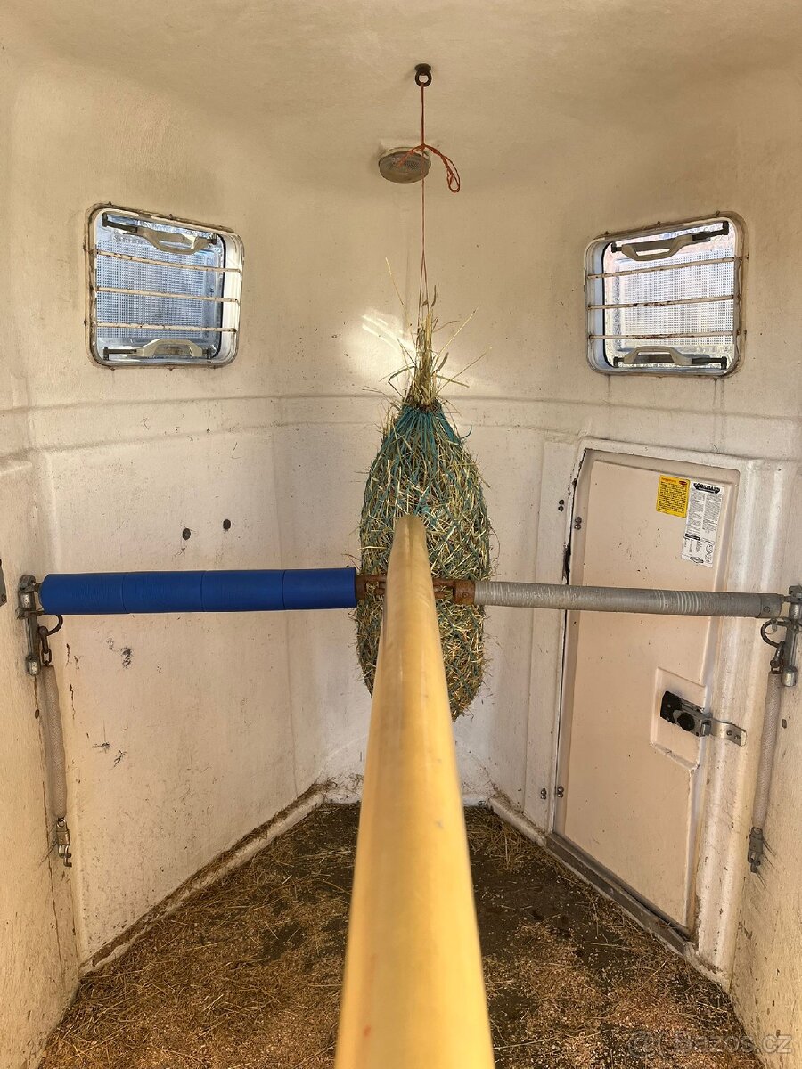 Prodám přepravník na koně (hengr) - 9