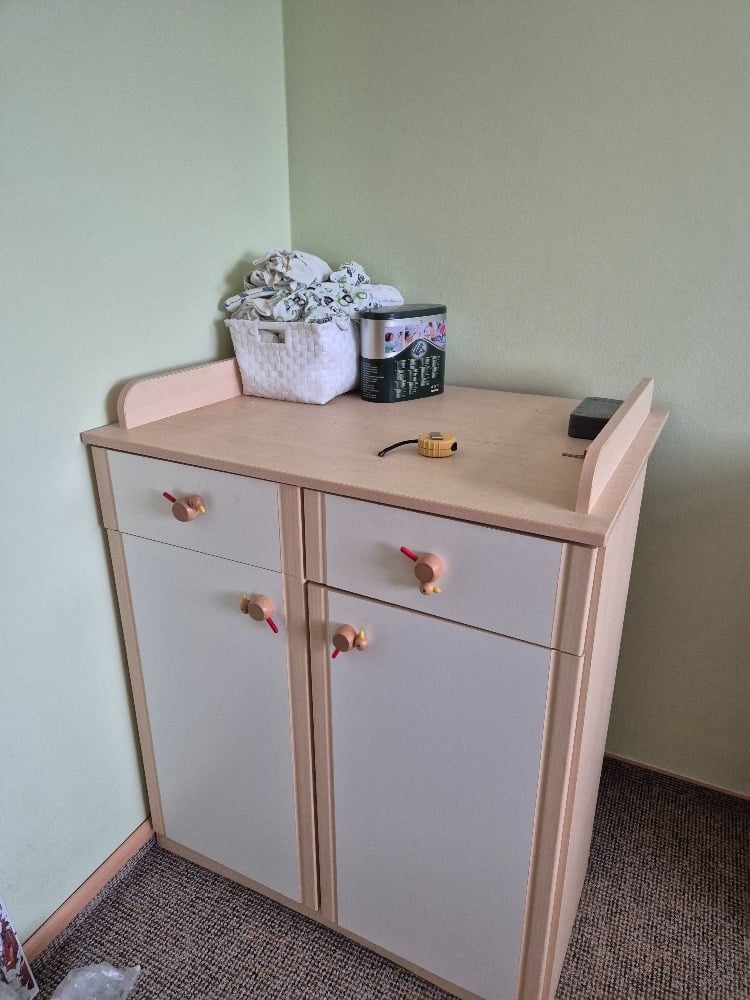 Detska postylka +přebalovací pult a komoda - 9