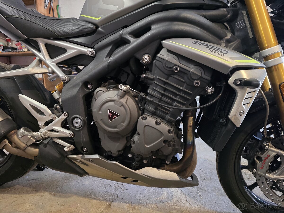 Triumph speed triple 1200rs - 9