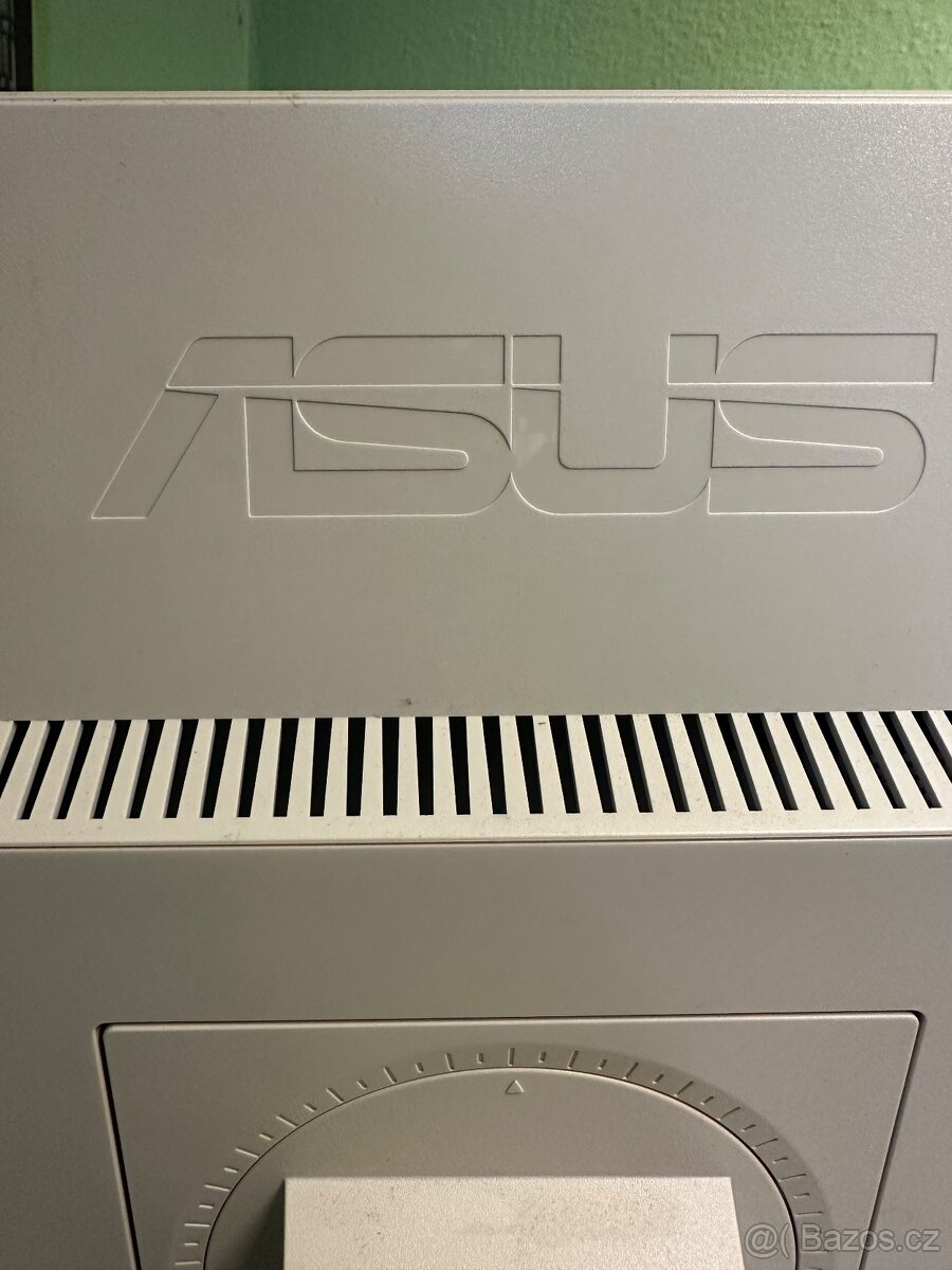 Monitor Asus - 9