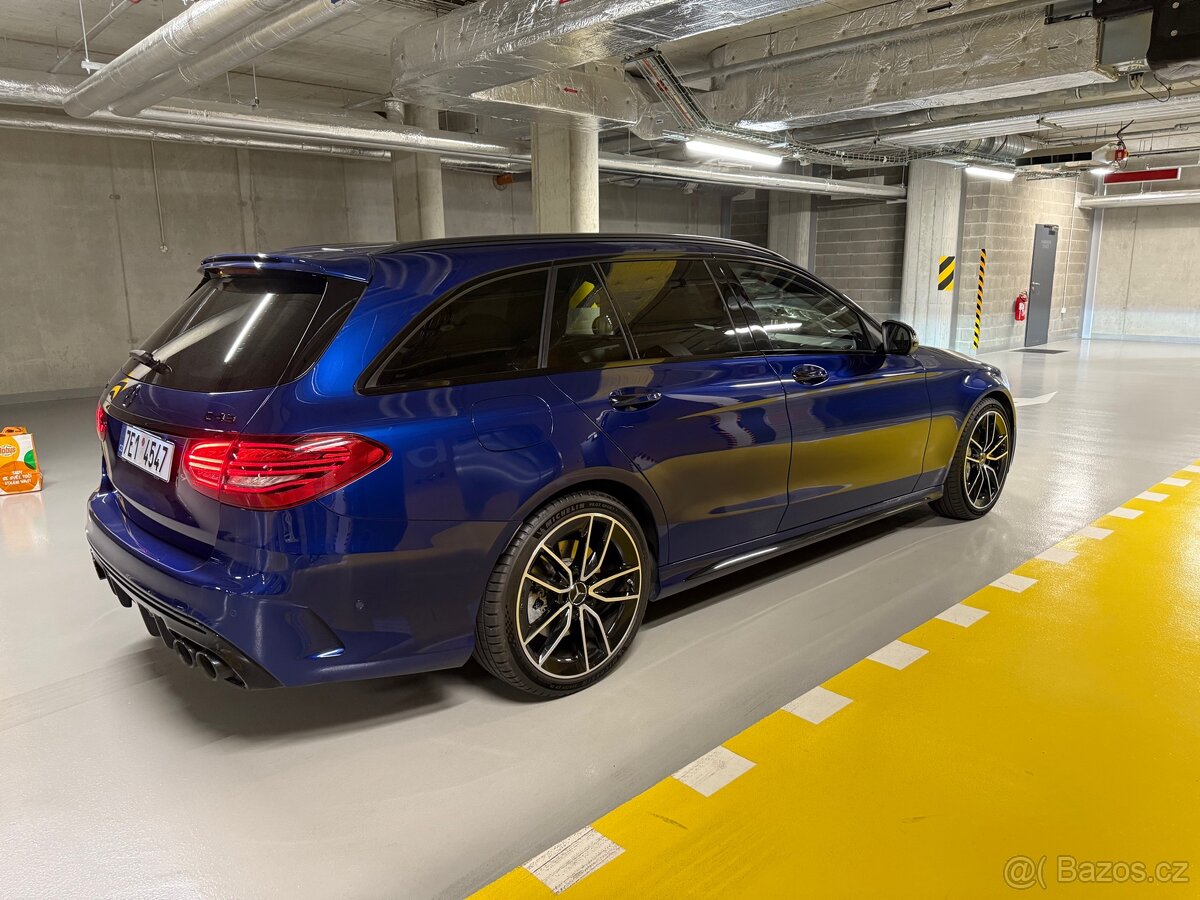 Mercedes-Benz C43 AMG - 9