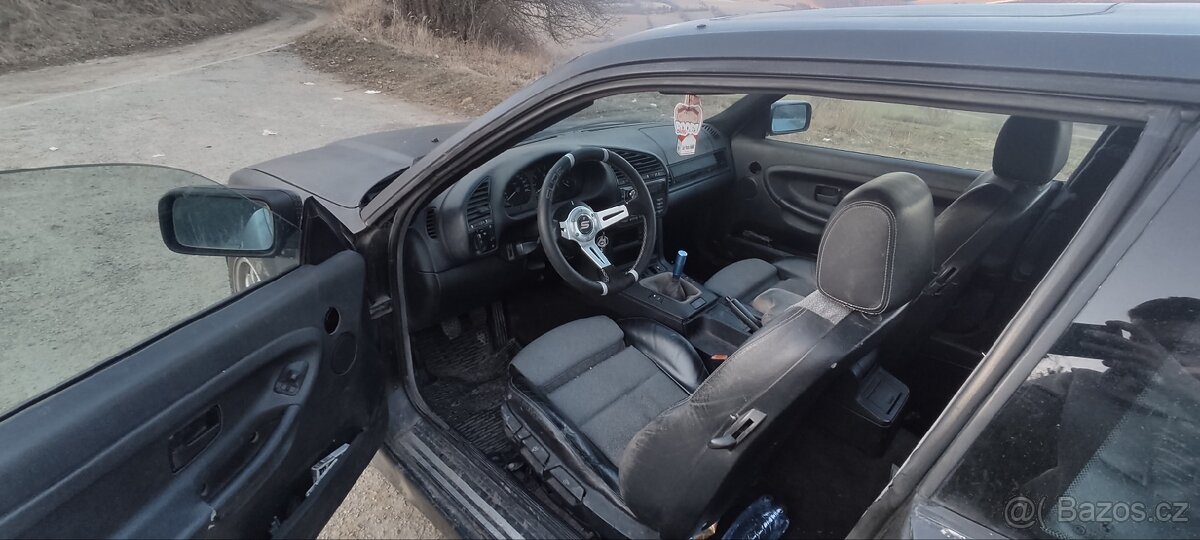 BMW E36 coupe m52b20 - 9