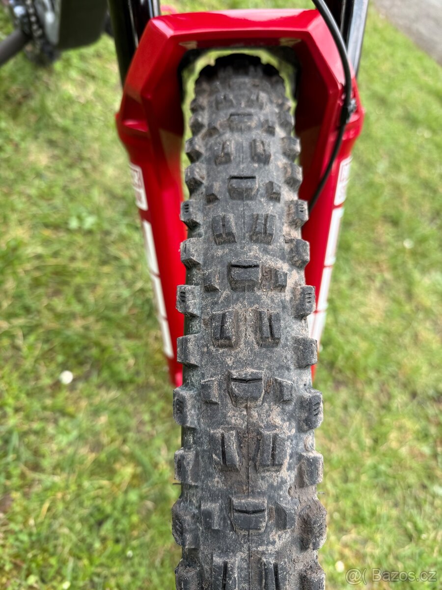 Trek Slash 8 2022 - 9