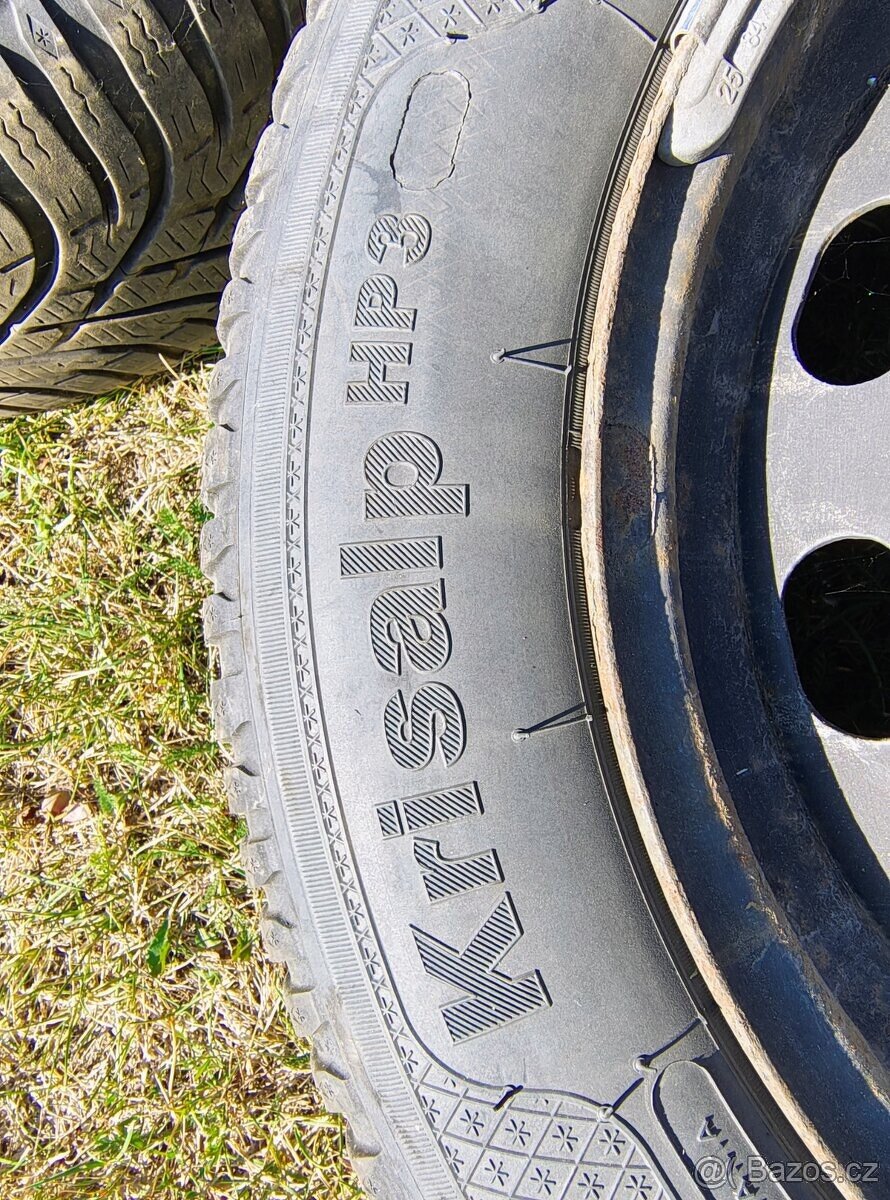 Sada disky + zimní pneu Kleber 185/60 R15 - 9