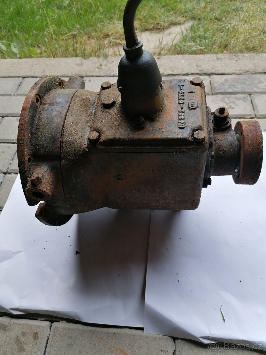 Díly veterán Praga - 9