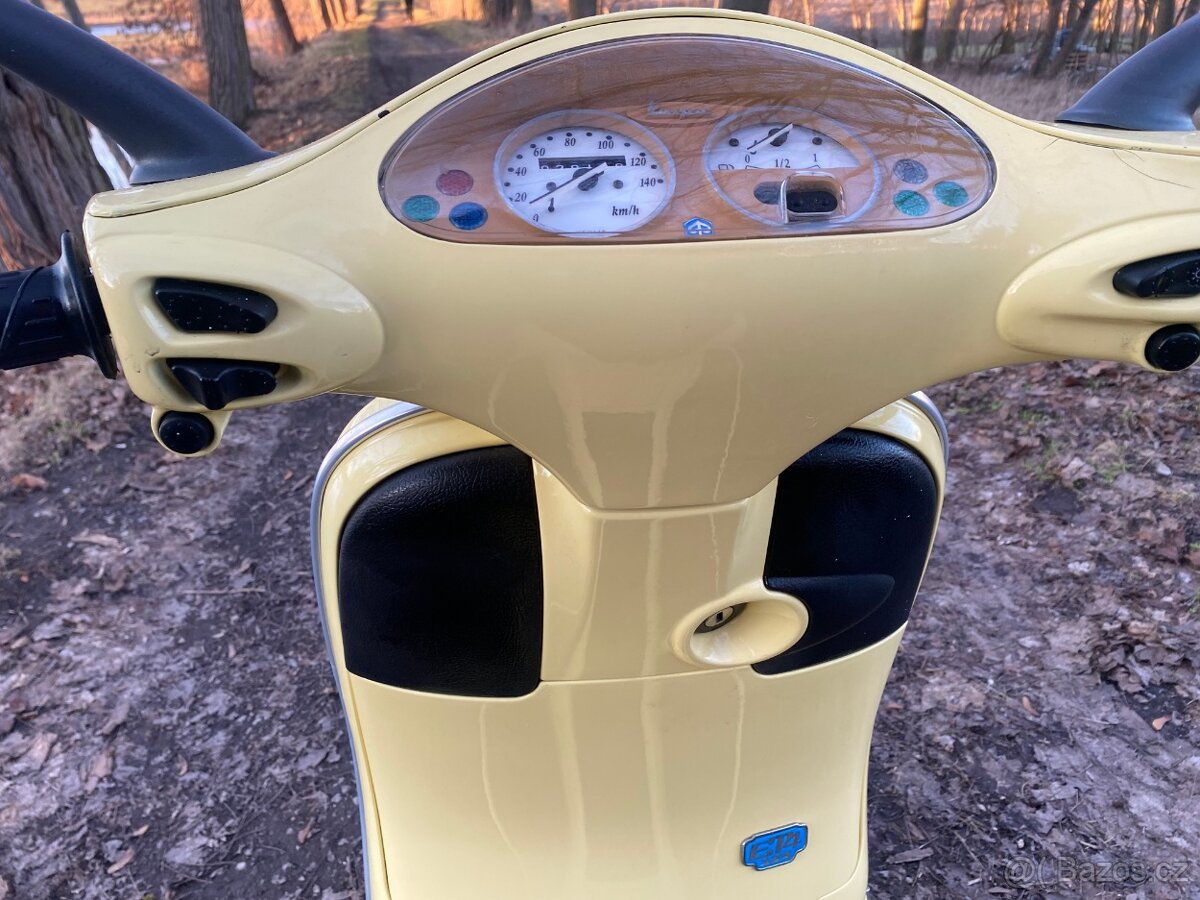 Vespa ET 125 - 9