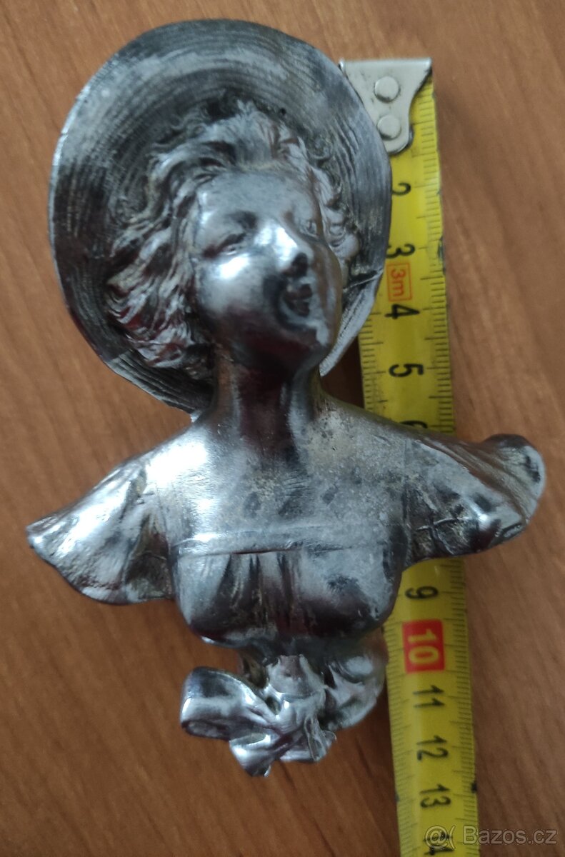 Busta ženy. - 9