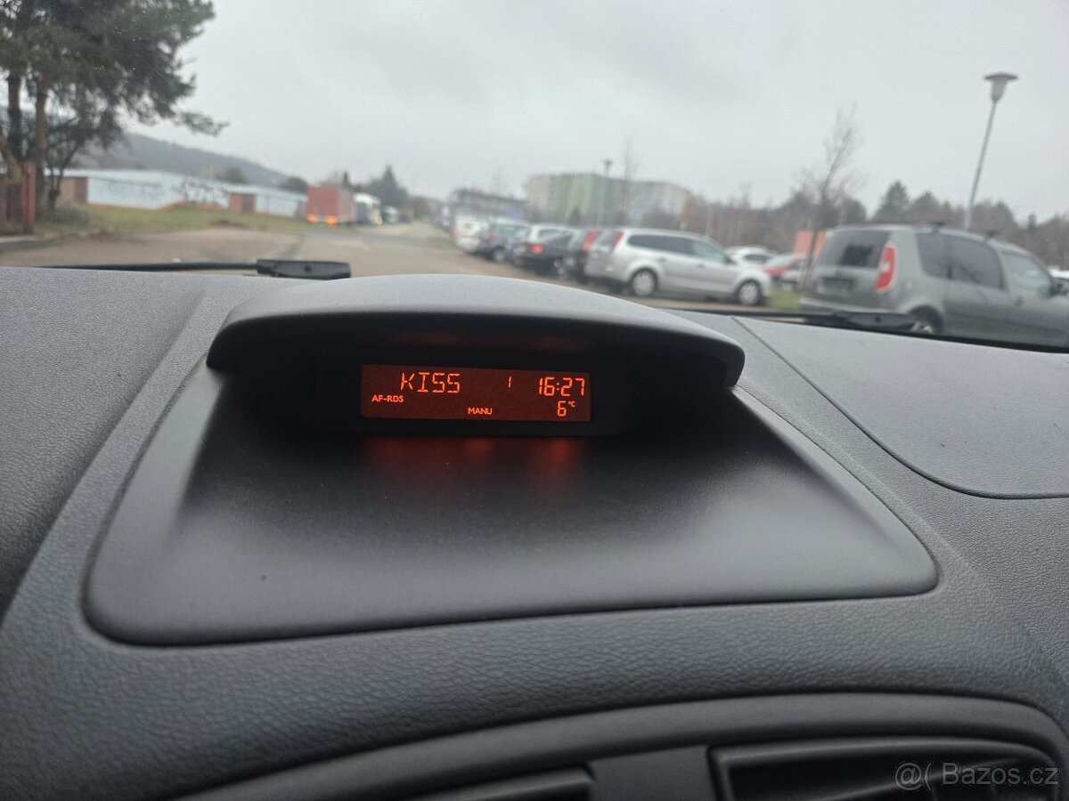 Renault Clio 1,5 TDCI - 9