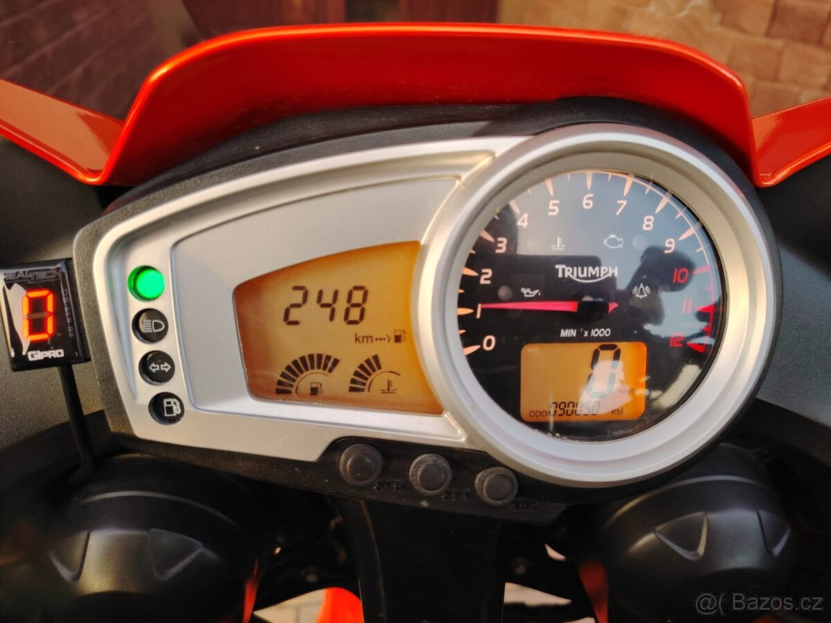 Triumph Tiger 1050 - 9