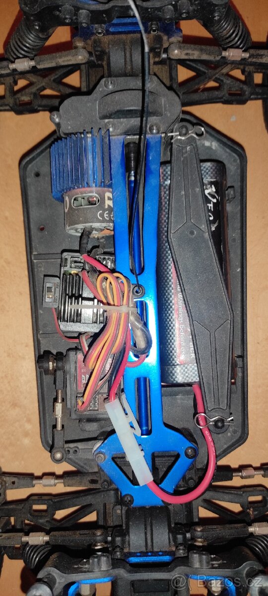 RC model buginy FIGHTER 4X4, - 9