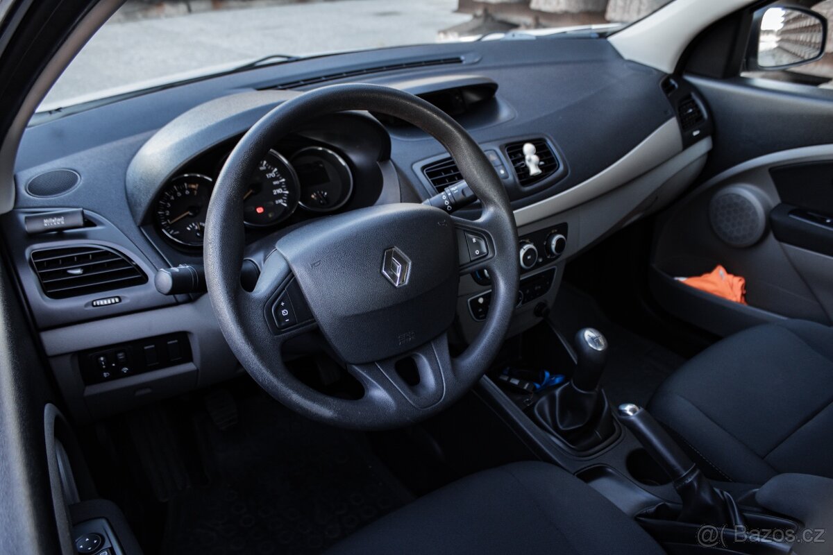 Renault Mégane 1.6 16V Expression - 9