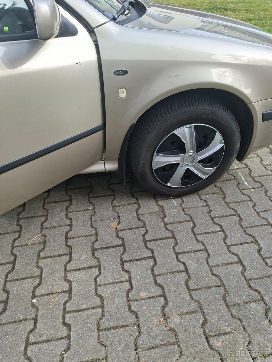 Škoda Octavia 1 (combi) 1.6i 75kw LPG - 9