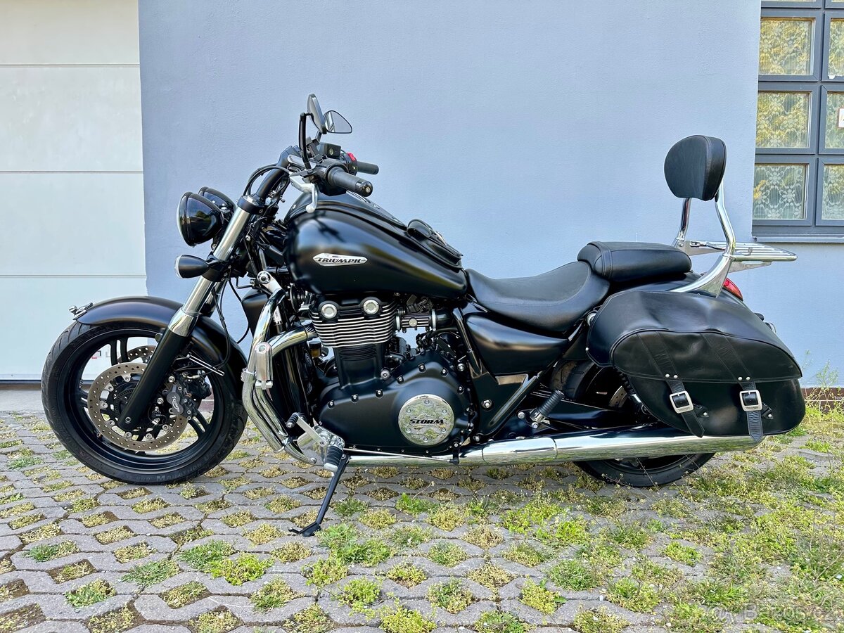 Triumph Thunderbird storm - 9