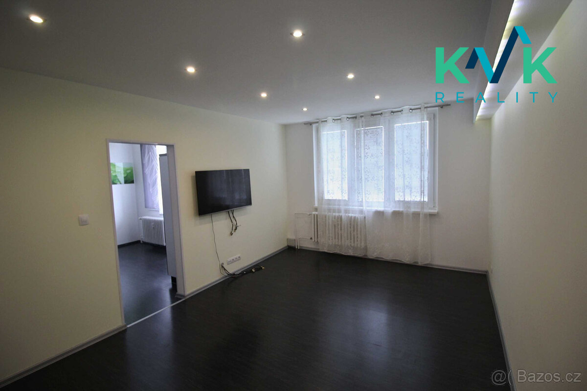 Prodej bytu 3+1, 68 m2, Krušnohorská, Karlovy Vary - 9