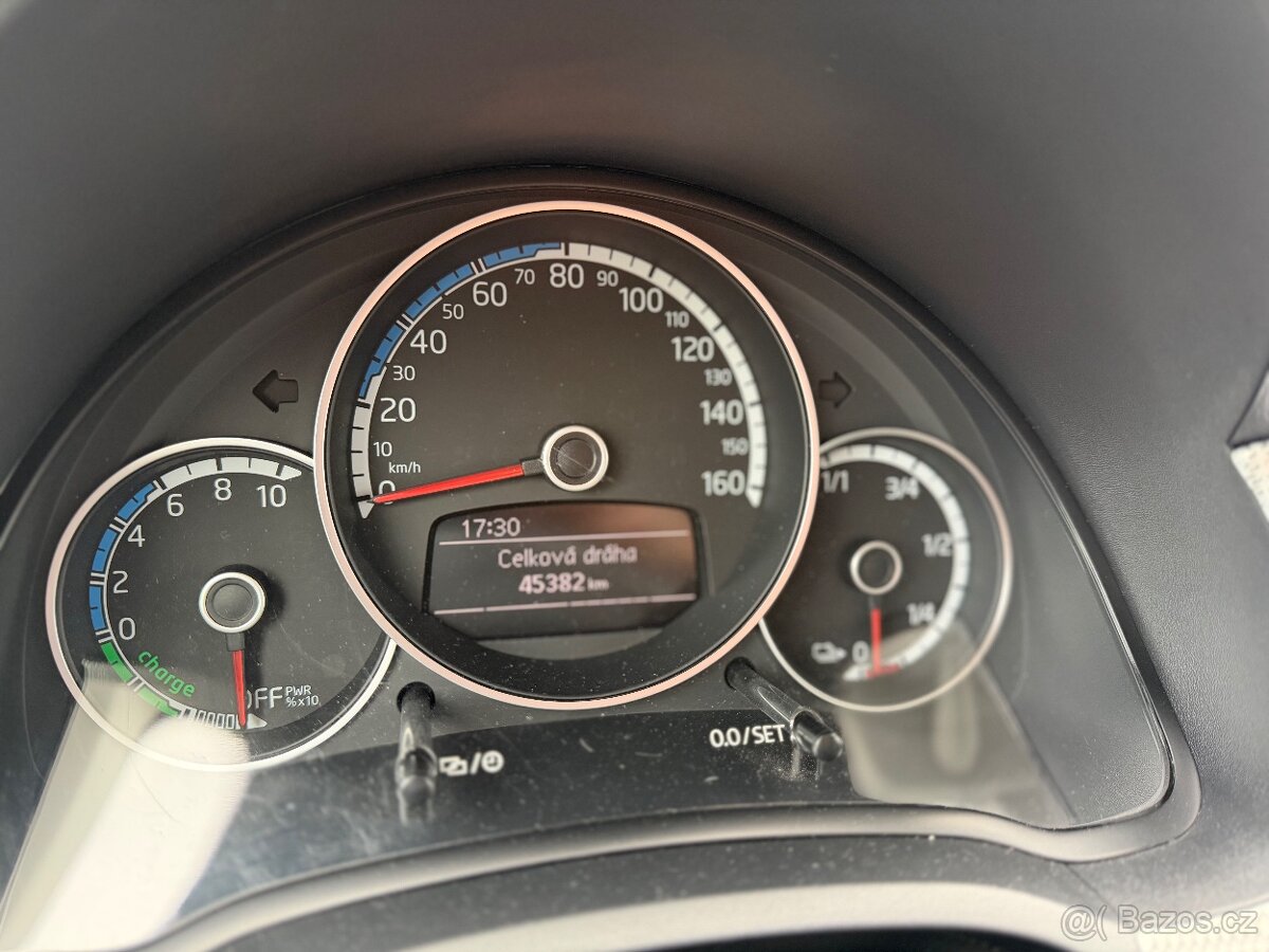 Volkswagen e-Up Highline 60kW/18,7kWh/45TKM/ - 9