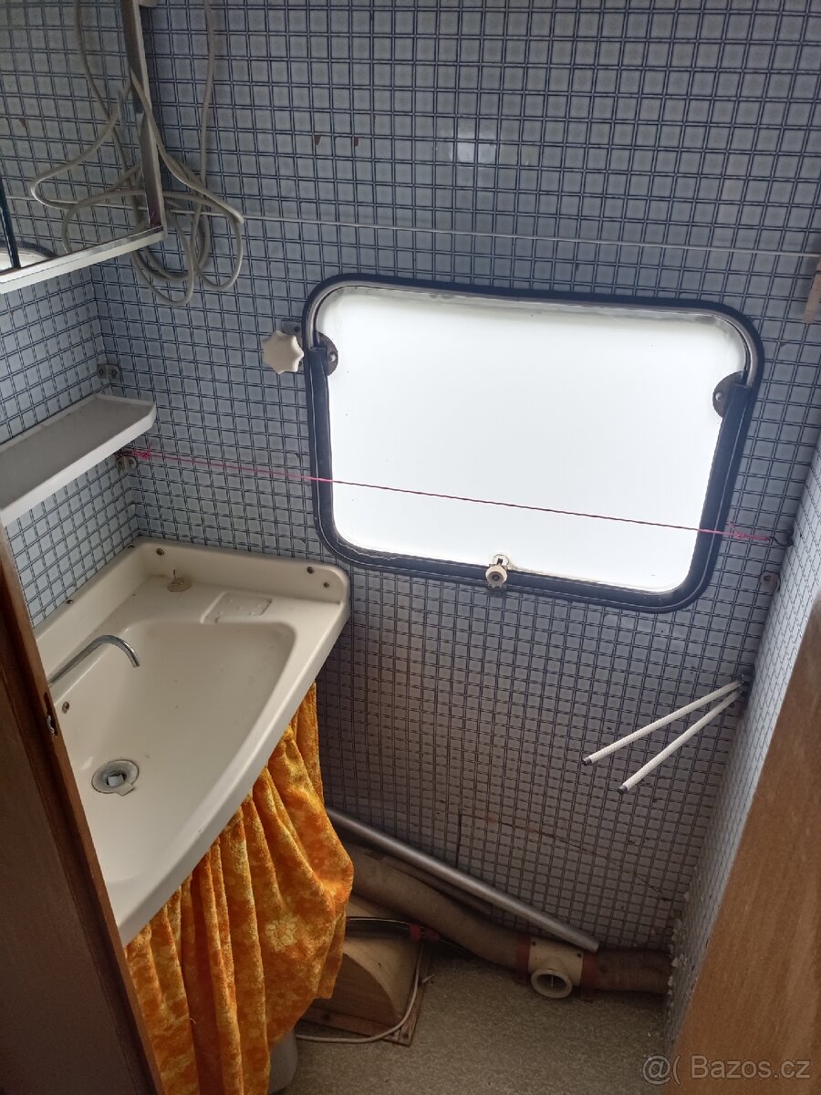 Hymer Nova+sluneční clona - 9