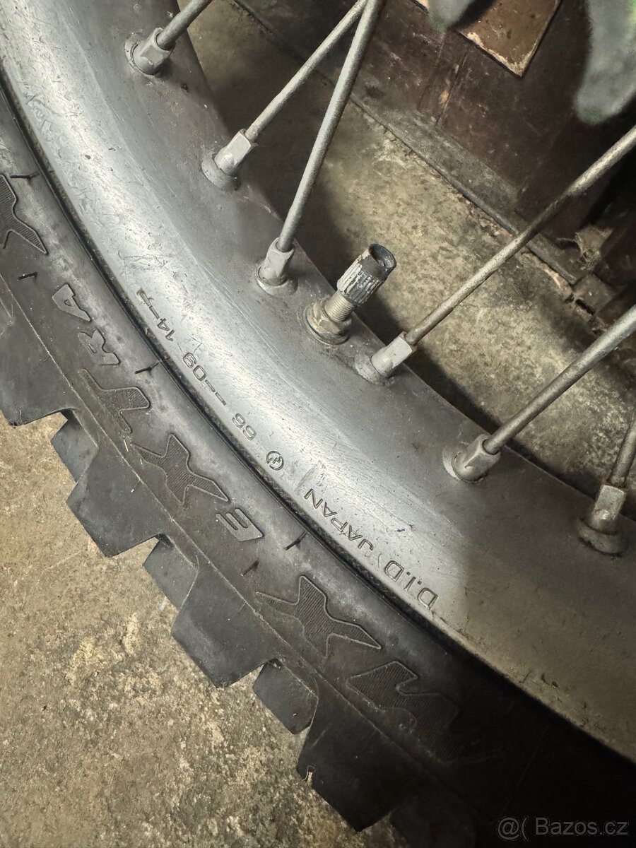 Kola Kawasaki KX 2004 - 9