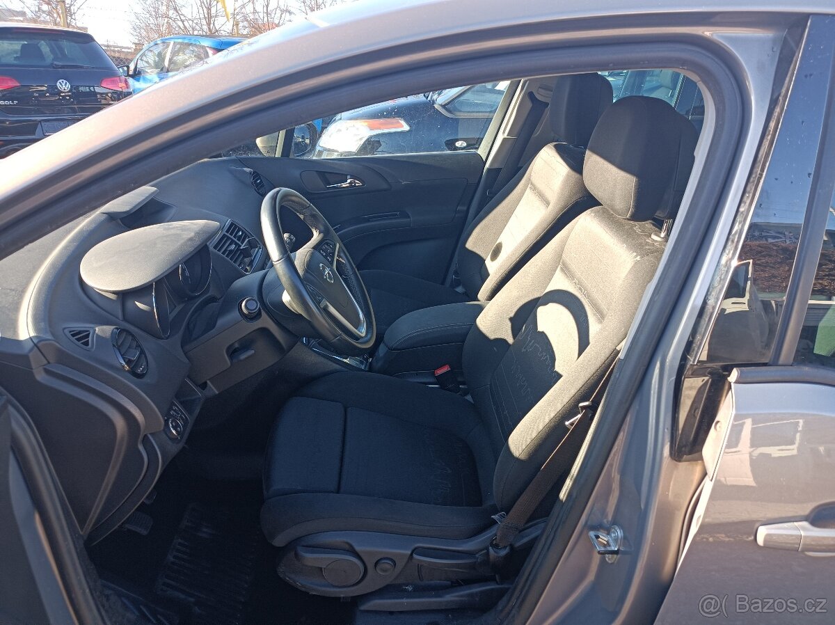 Opel Meriva, 1.4-88 kW,klima,r.13.servisní - 9