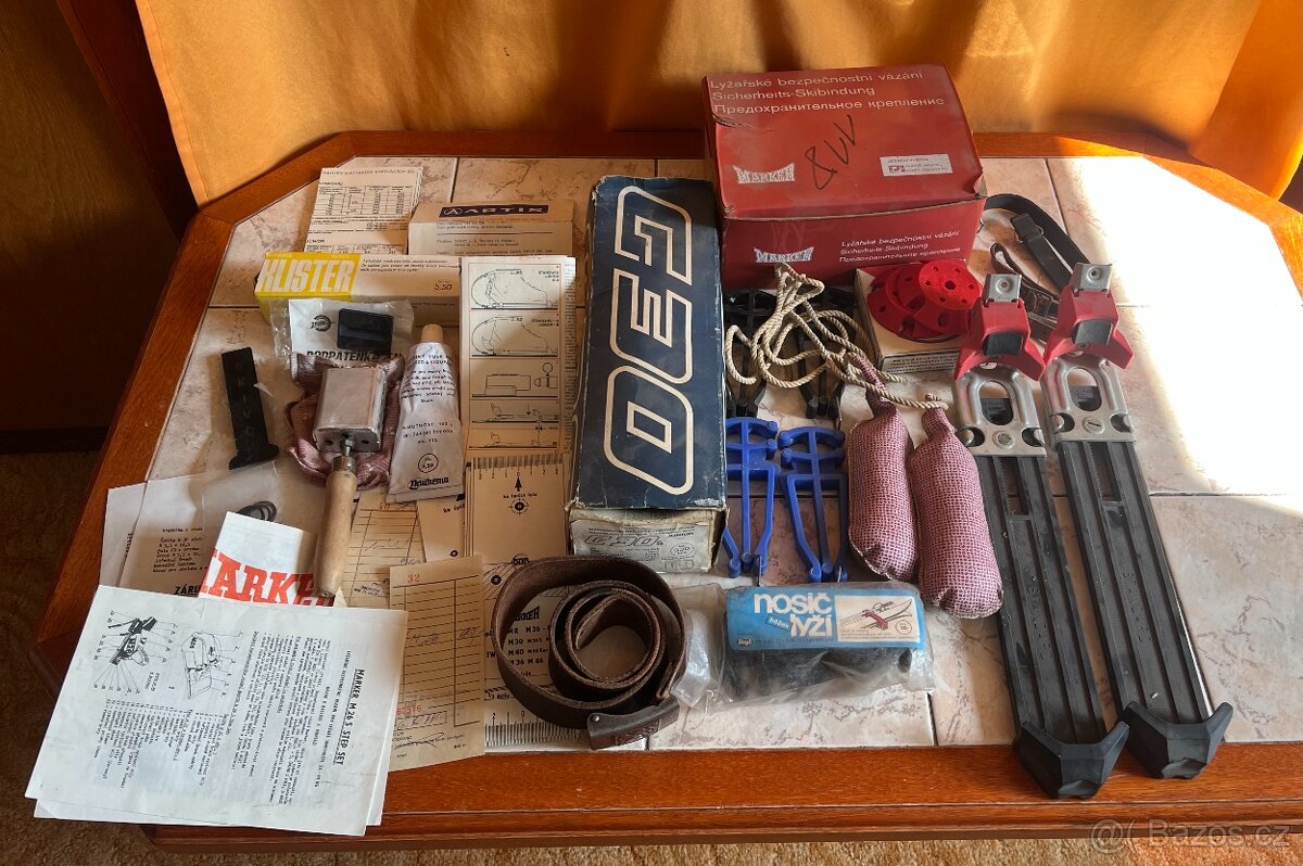 Retro lyže, hůlky + boty - 9