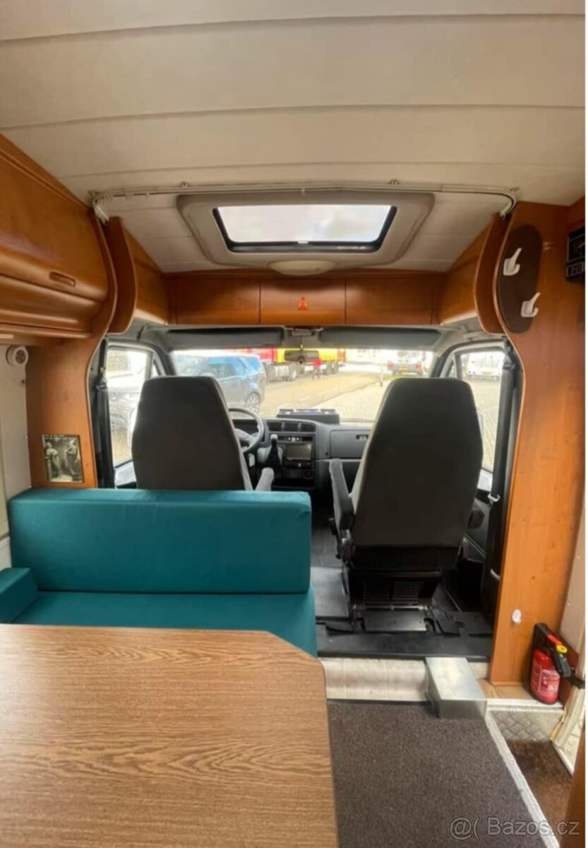 Fiat Ducato Hobby, Tažné , velká francouzská postel - 9