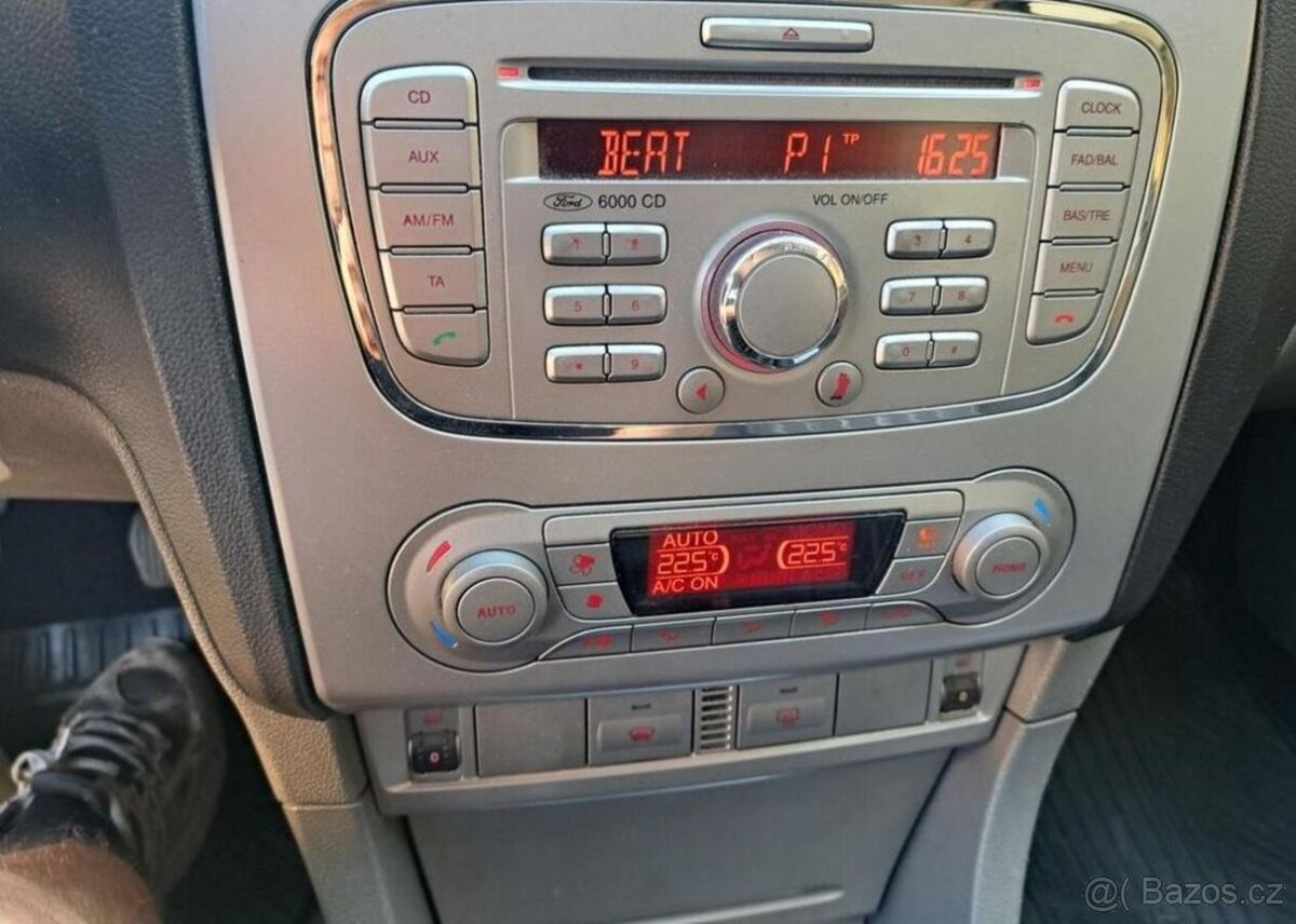 Ford Focus 1,6 TDCI Trend nafta manuál 80 kw - 9