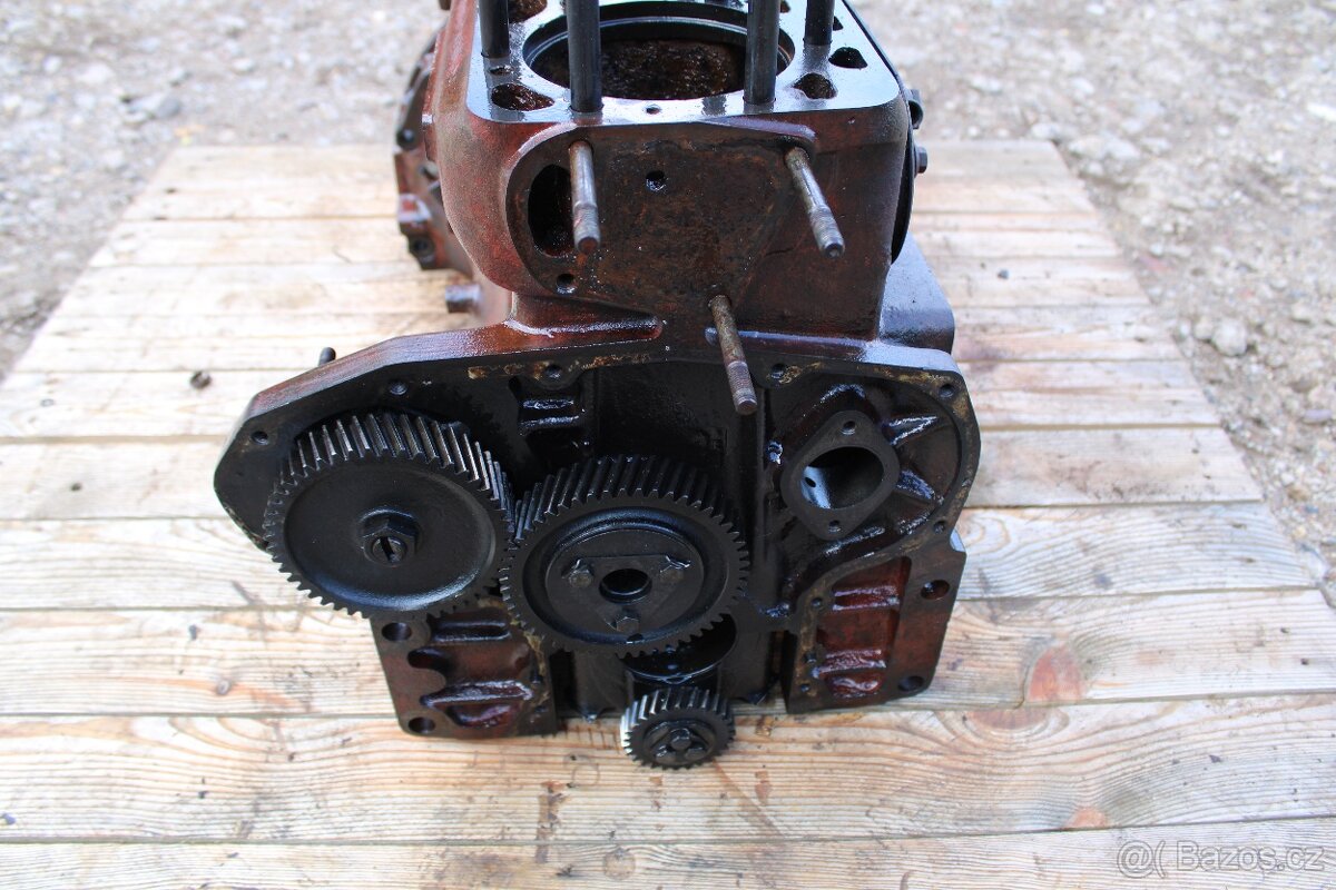 Zetor 8011 8111 10145 díly motoru - 9