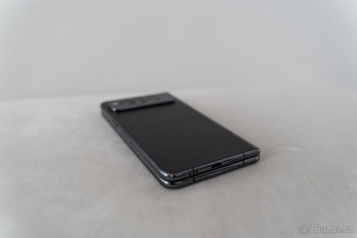 Google Pixel Fold (čtí popis) - 9