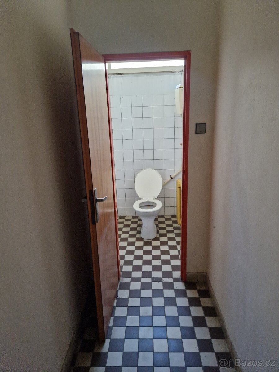 Pronájem skladu, kanceláře, drobná výroba. - 9