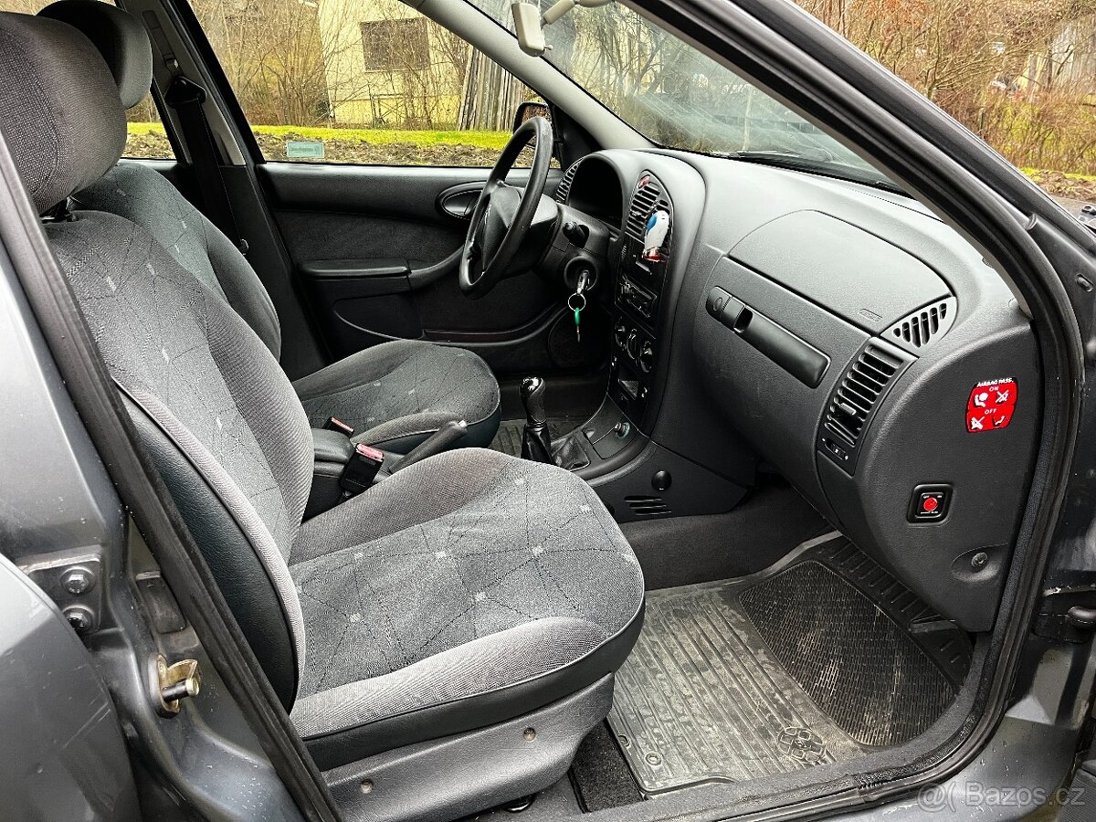 Citroën Xsara 1,4 ; benzín; r. v. 2004 - 9