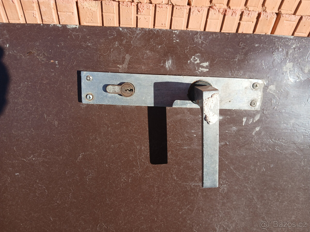 Kovové dveře 90 - 9