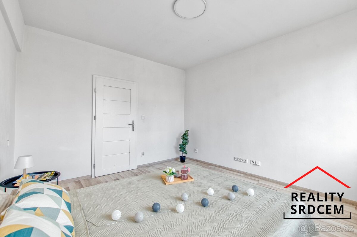 Prodej bytu v os. vlast. 2+1+balkon+komora/69m2 Tř. Osvoboze - 9