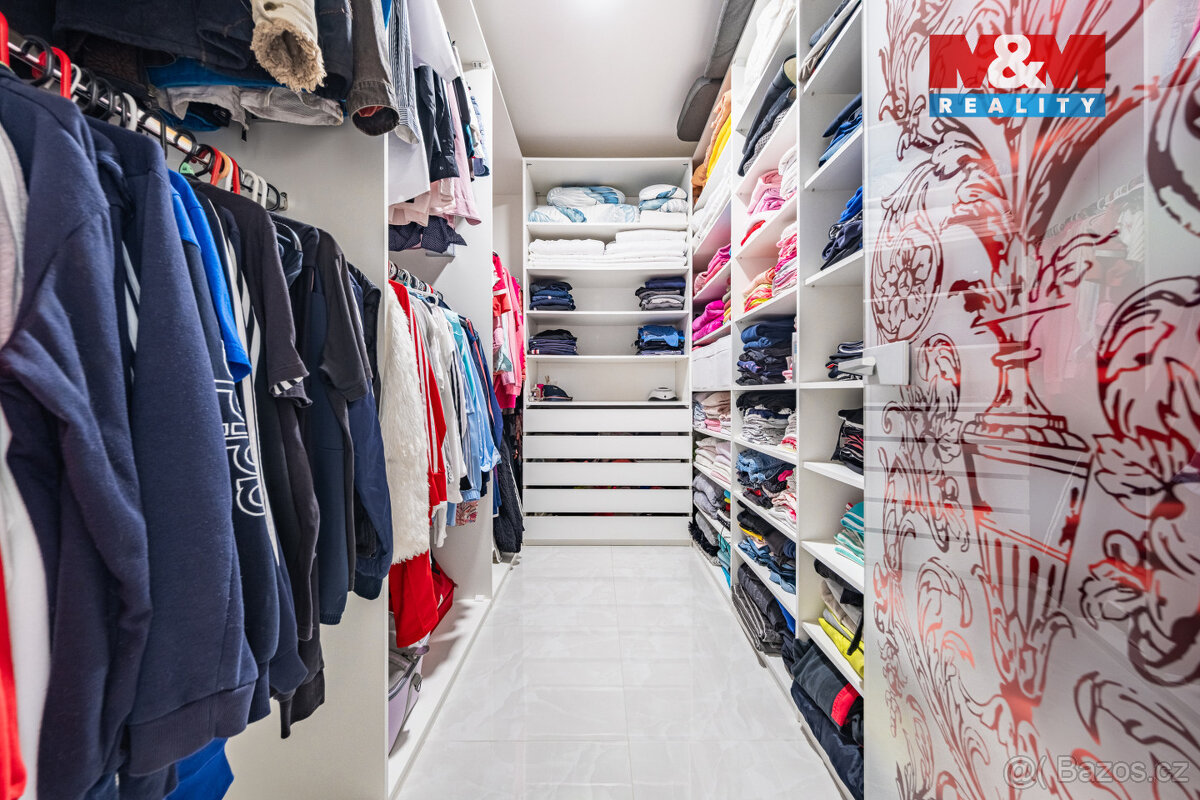 Prodej plně soběstačného rodinného domu v Rostoklatech - 9