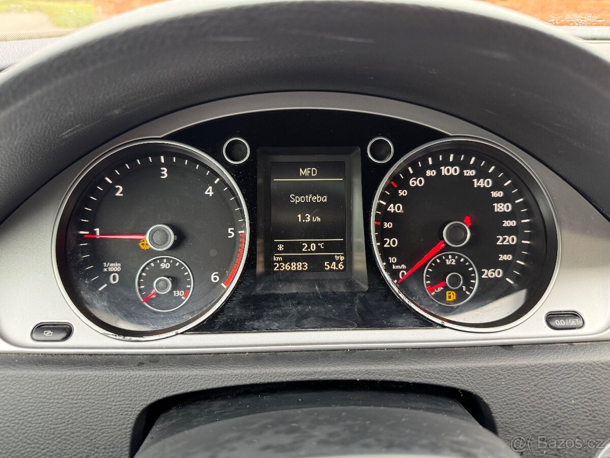 Vw passat B7 1.6tdi 77kw 2013 - 9