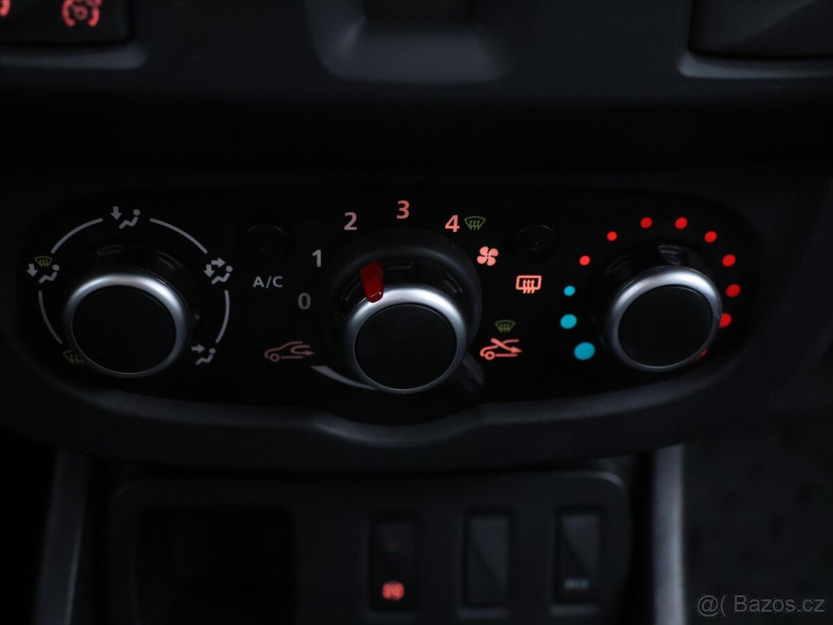 Dacia Duster 1,6 SCe 84kW CZ Klima 2.Maj (2018) - 9