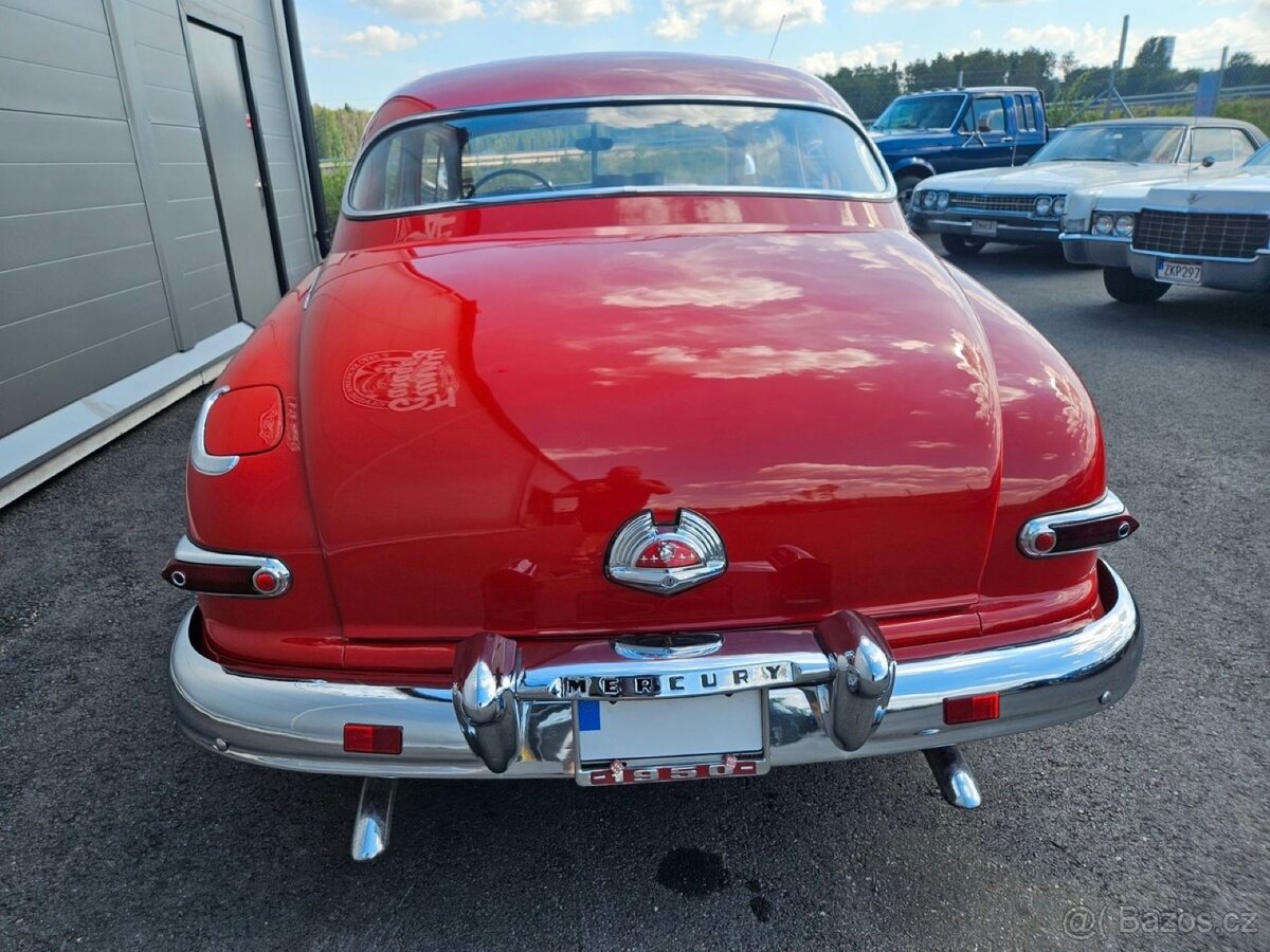 1950 Mercury Eight Sport Sedan - 9