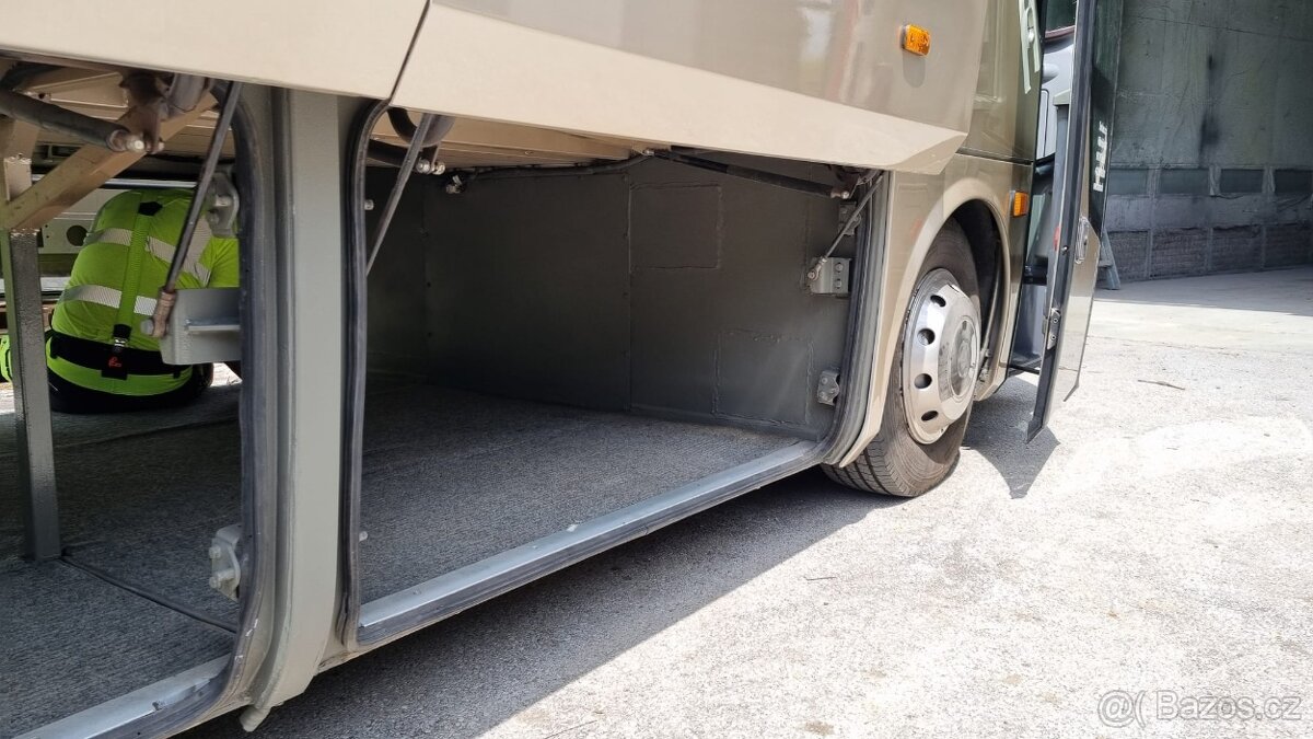 Dálkový autobus ISUZU VISIGO Euro 6 35+2 - 9