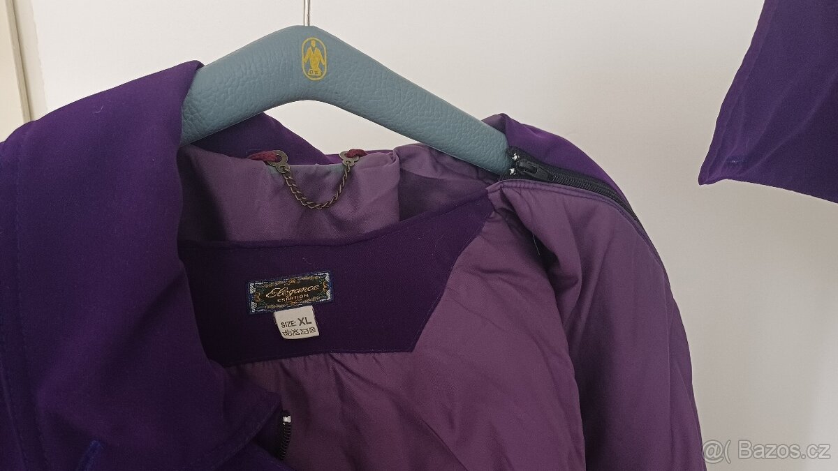 Dlouhý dámský kabát - 9