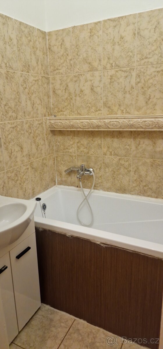 Byt 2+1 Osvobození 1063, Jirkov - 9