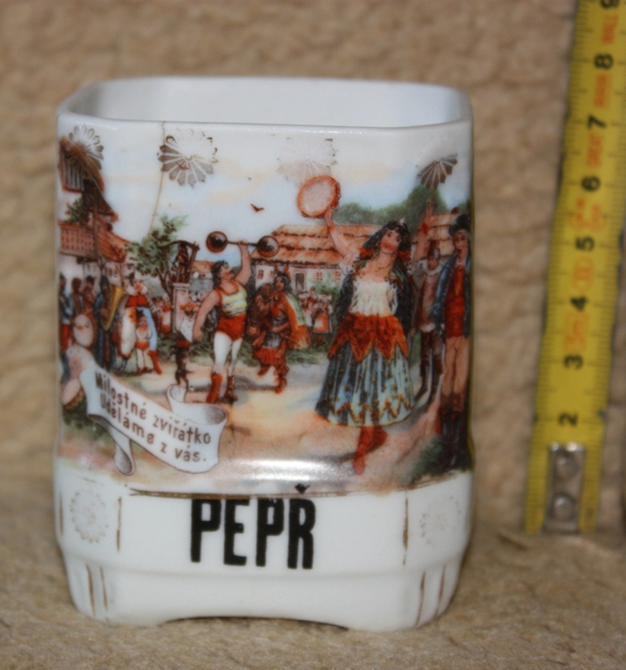 Prodaná nevěsta kořenky velké + malé, celkem 10 ks doza dosa - 9