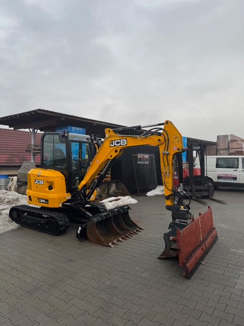 JCB 35Z-1 - 9