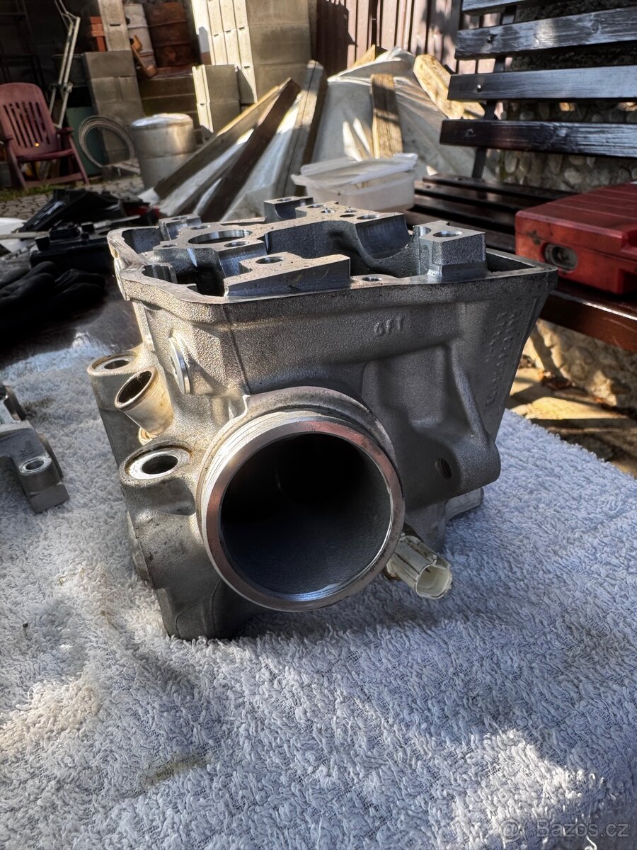 Hlava Husqvarna FC 250 2025 - 9