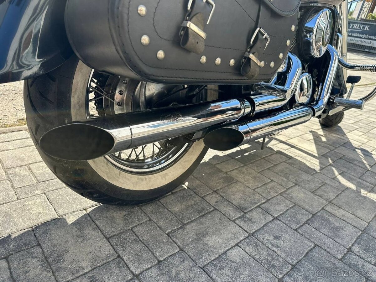 Kawasaki VN800 Classic - 9