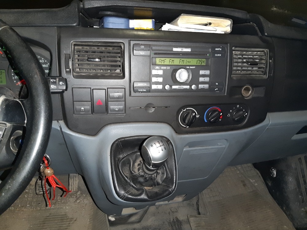 FORD TRANSIT JUMBO ŠEST MÍST, KLIMA, NAVI - 9